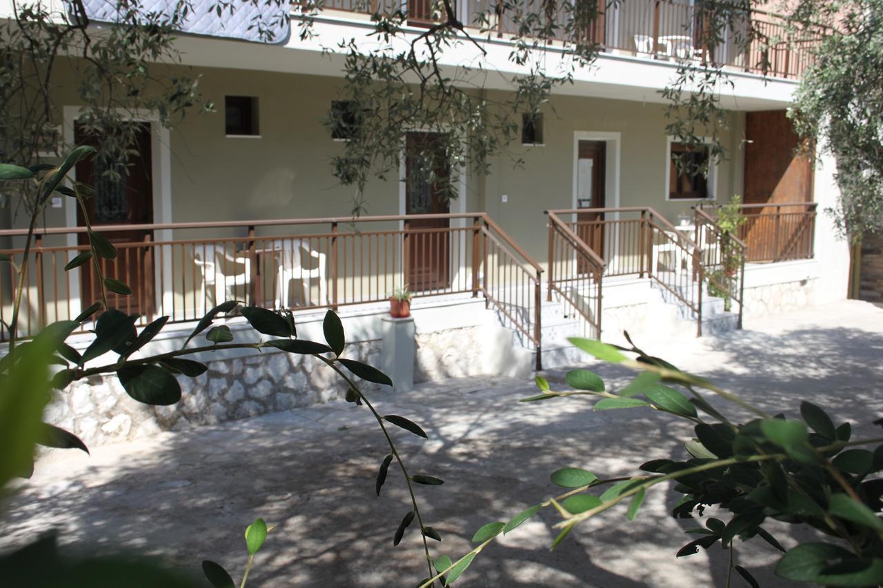 Aparthotel House Ekton Pefkari Exterior foto